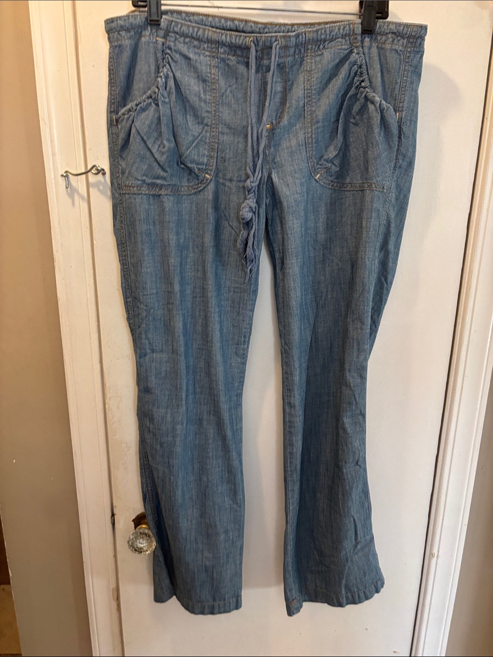 Lucky Brand medium Light Blue chambray drawstring pants 26-165